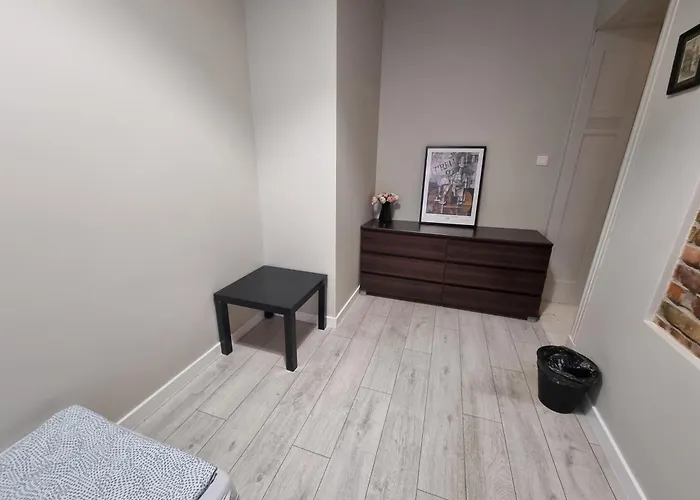 Tanie Spanie Przy Targach Poznanskich - Zameldowanie Bezobslugowe- * Poznan