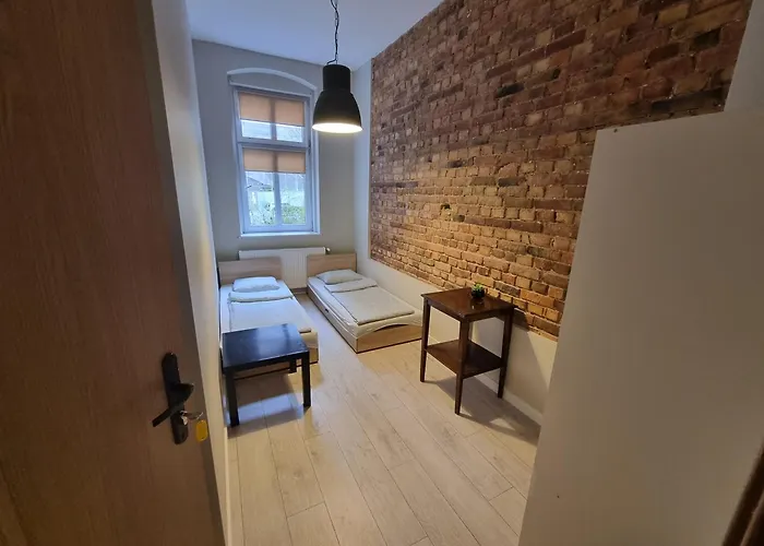 Tanie Spanie Przy Targach Poznanskich - Zameldowanie Bezobslugowe- Homestay Poznan