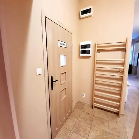 Homestay Tanie Spanie Przy Targach Poznanskich - Zameldowanie Bezobslugowe- *