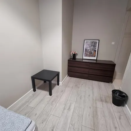 Tanie Spanie Przy Targach Poznanskich - Zameldowanie Bezobslugowe- * بوزنان