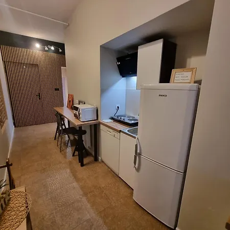 Tanie Spanie Przy Targach Poznanskich - Zameldowanie Bezobslugowe- منزل للإقامة