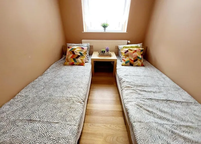 Tanie Spanie Przy Targach Poznanskich - Zameldowanie Bezobslugowe- Poznaň