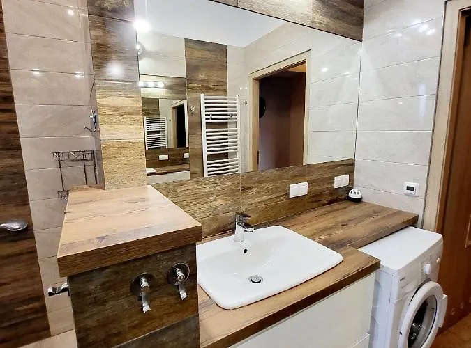 Tanie Spanie Przy Targach Poznanskich - Zameldowanie Bezobslugowe- Homestay Poznan