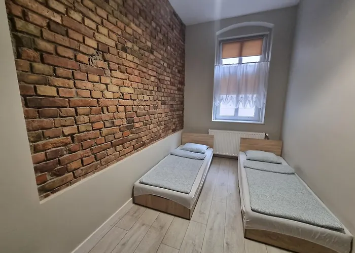 Tanie Spanie Przy Targach Poznanskich - Zameldowanie Bezobslugowe- * Poznaň